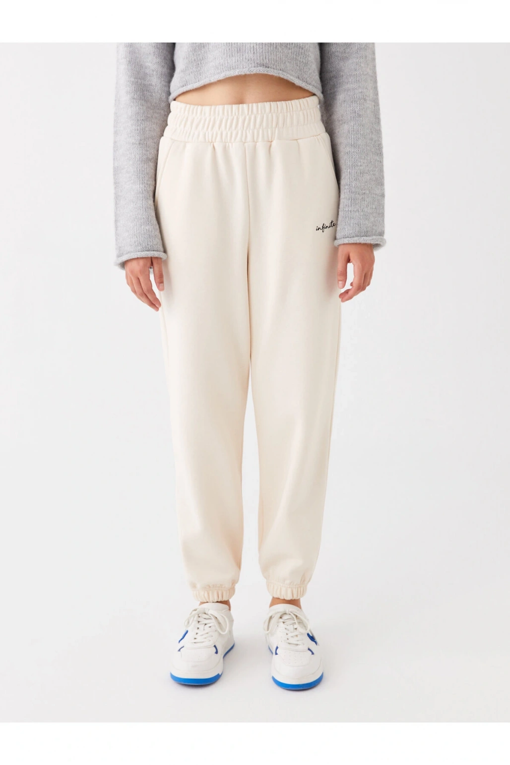 Beli Lastikli Nakışlı Kadın Jogger Eşofman Altı