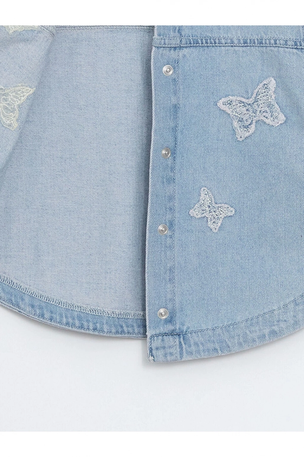 LCW baby Açık Mavi Rodeo Gömlek Yaka Nakışlı Kız Bebek Jean Ceket