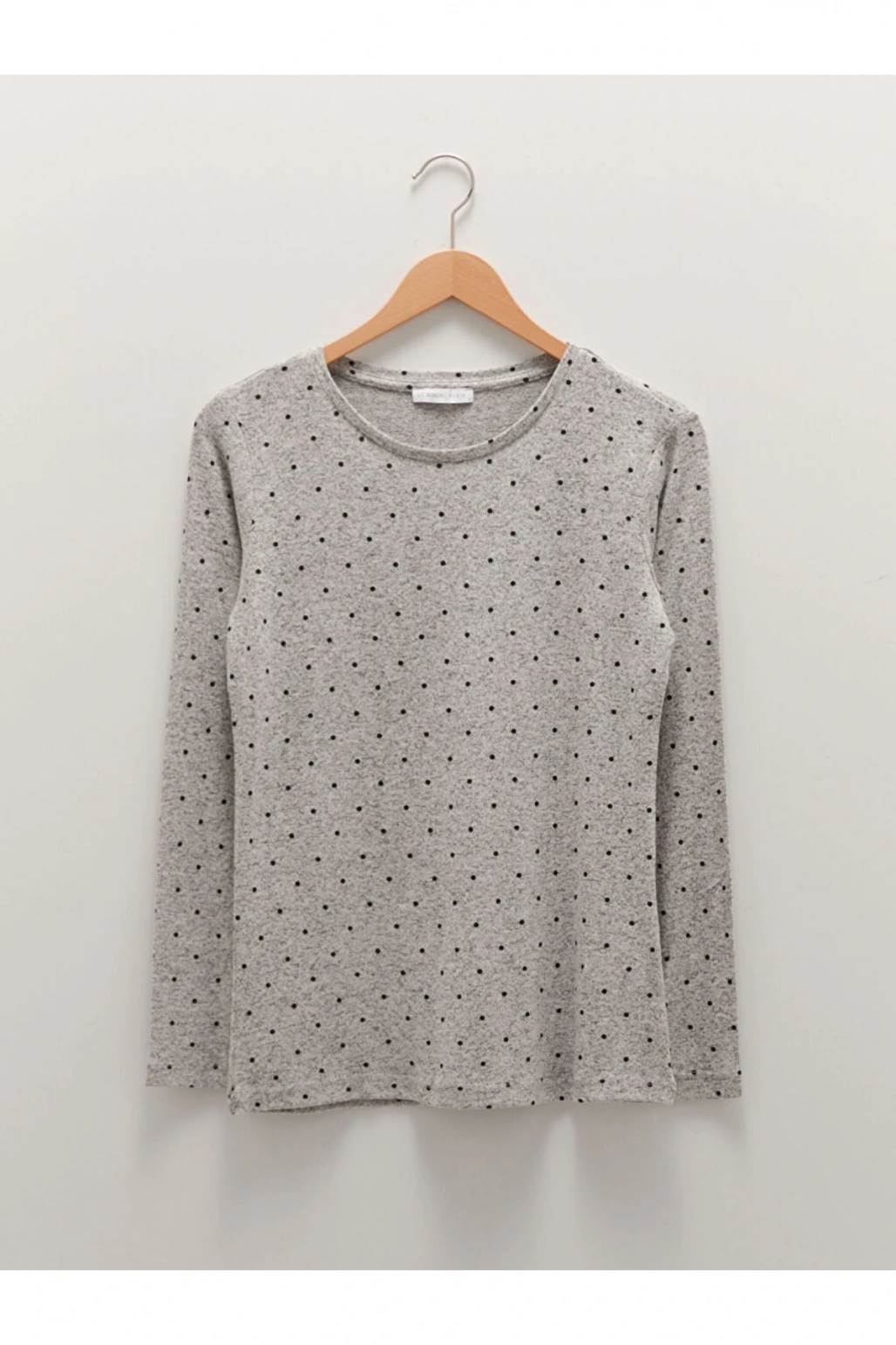 Bisiklet Yaka Puantiyeli Uzun Kollu Kadın Tişört