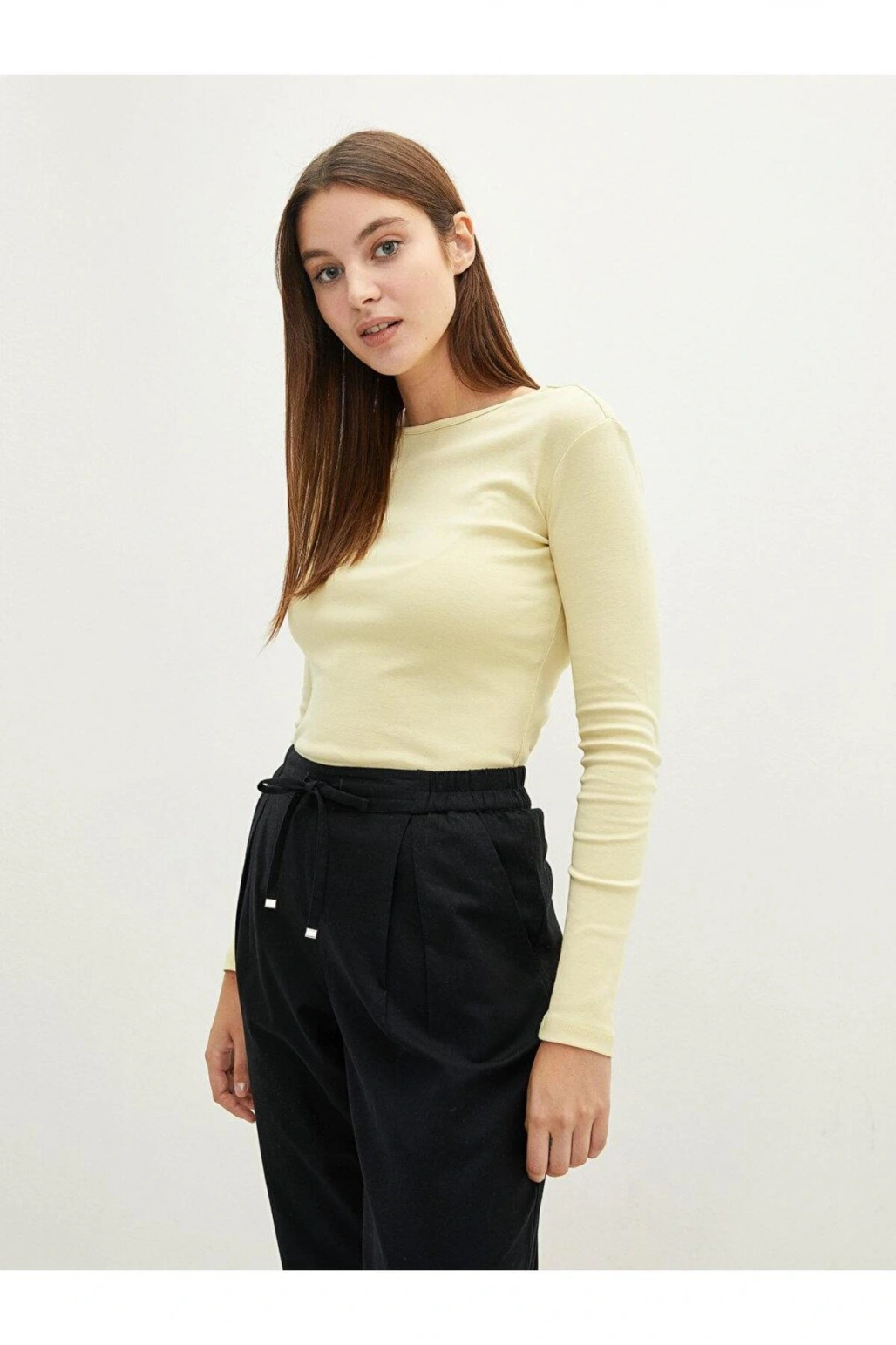 LCWAIKIKI Basic Bisiklet Yaka Düz Uzun Kollu Pamuklu Kadın Tişört