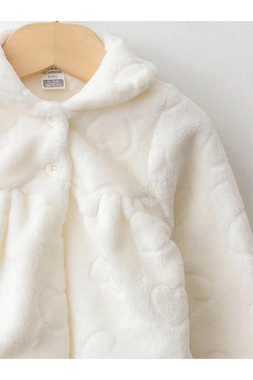 LCW baby Ekru Gömlek Yaka Uzun Kollu Pelüş Kız Bebek Mont
