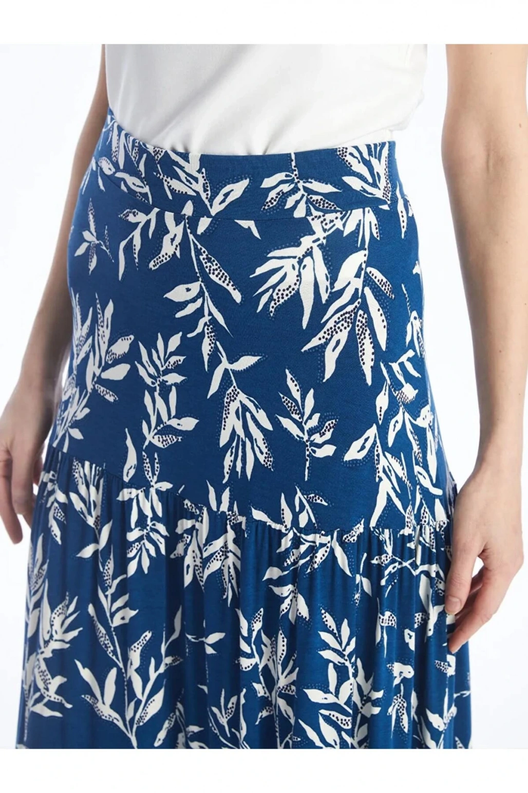LCW Grace Mavi Beli Lastikli Desenli A Kesim Kadın Etek