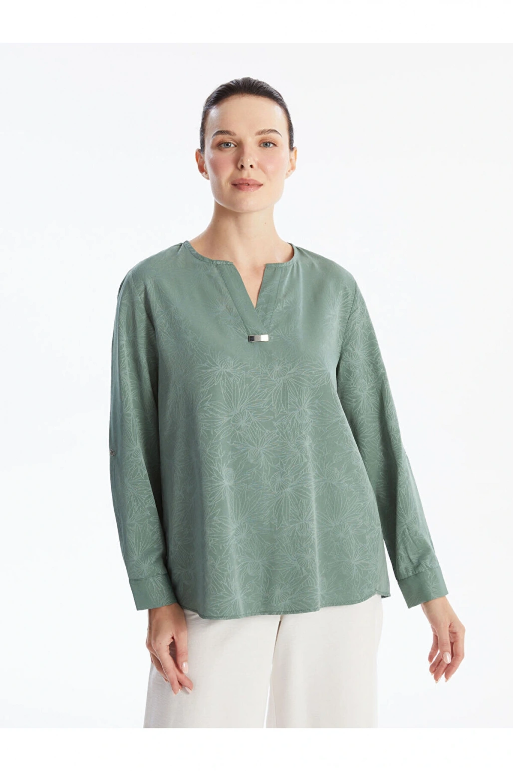 V Yaka Çiçekli Uzun Kollu Kadın Bluz