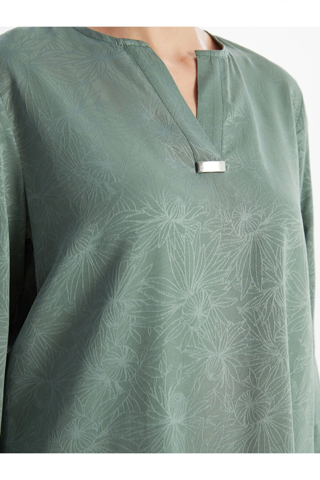 V Yaka Çiçekli Uzun Kollu Kadın Bluz