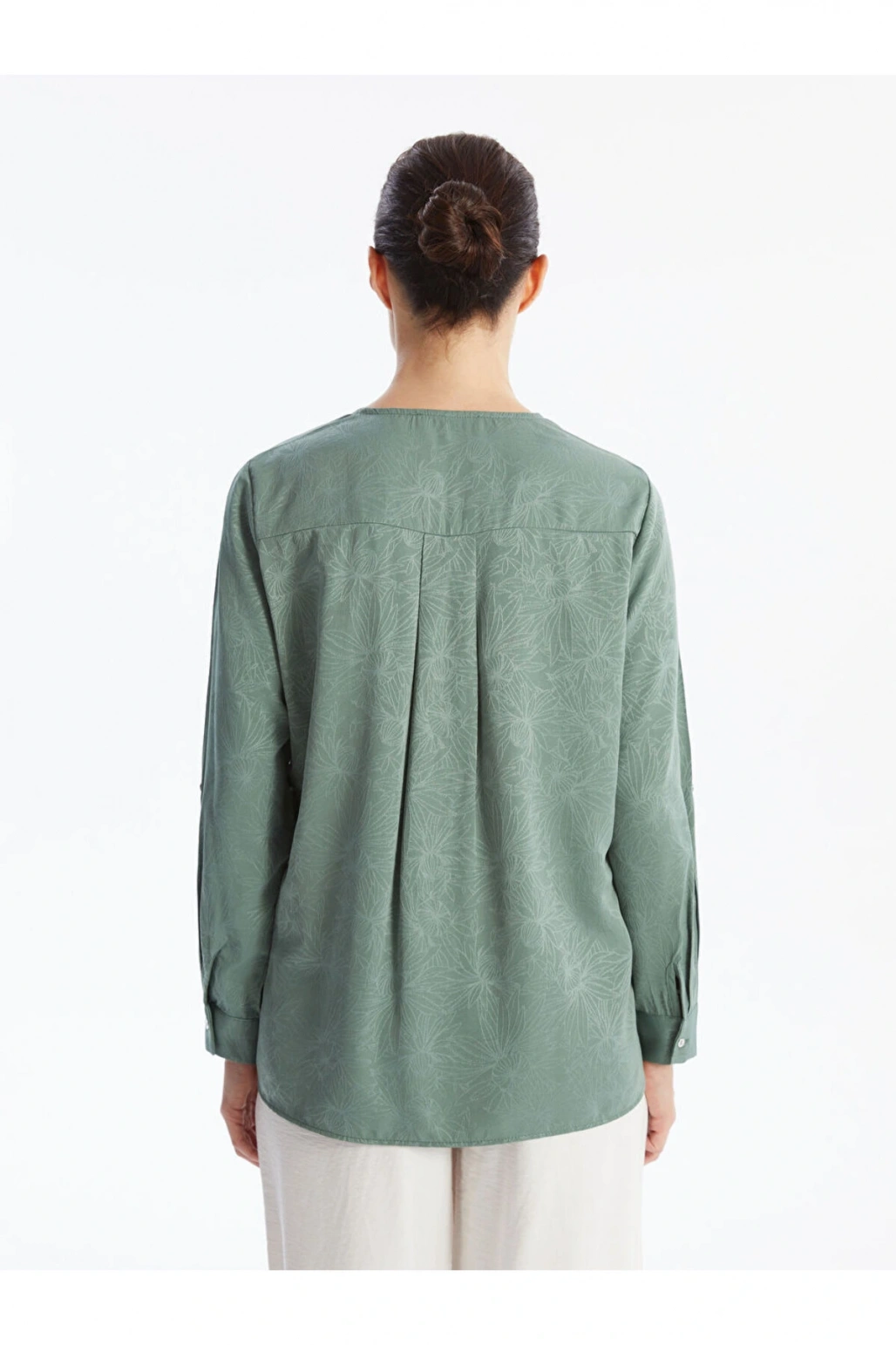 V Yaka Çiçekli Uzun Kollu Kadın Bluz