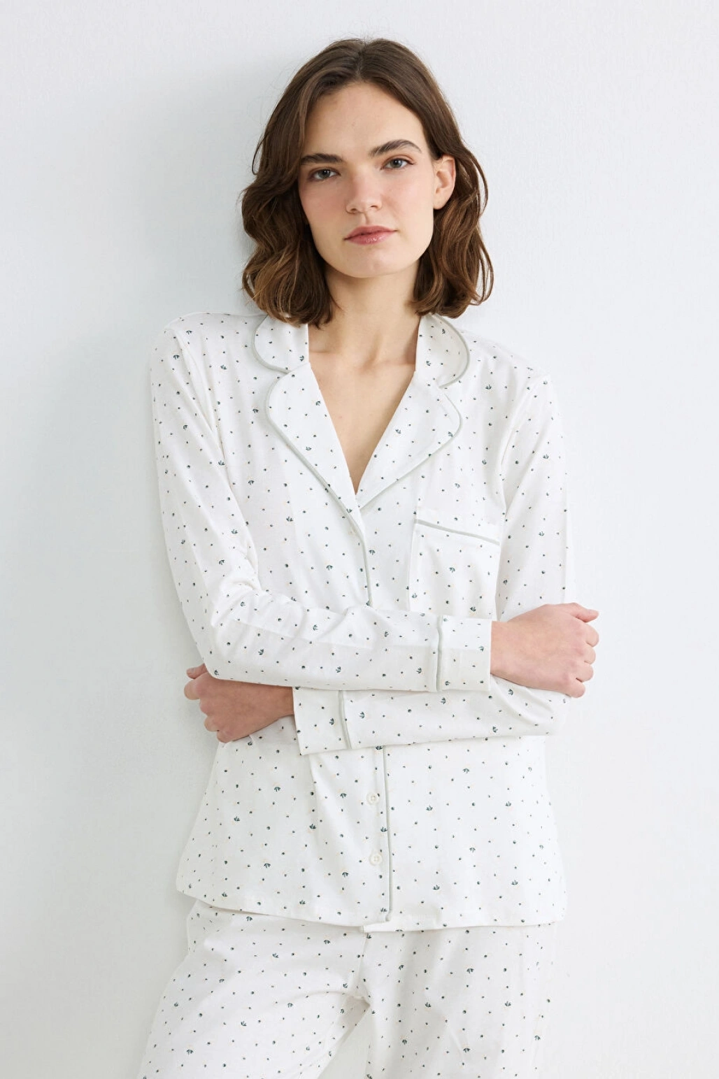 LCW DREAM Ekru Gömlek Yaka Çiçekli Kadın Pijama Takım