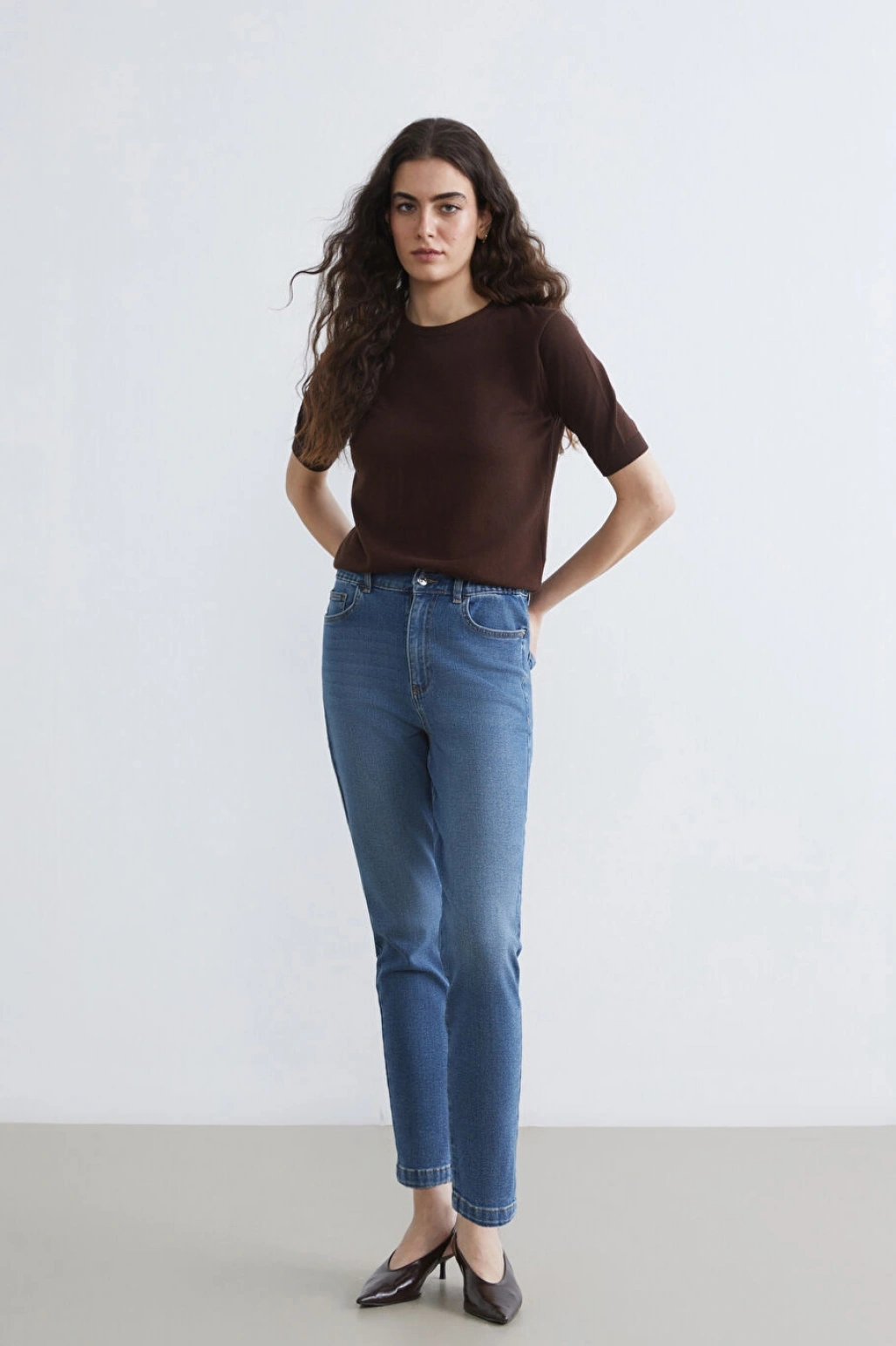 LCWAIKIKI Classic Indigo Beli Lastikli Slim Mom Kadın Jean Pantolon