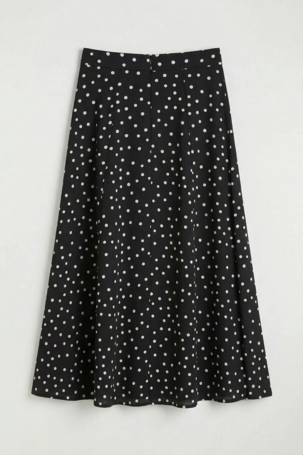 LCW Modest Siyah Beli Fermuarlı Puantiyeli Kloş Etek