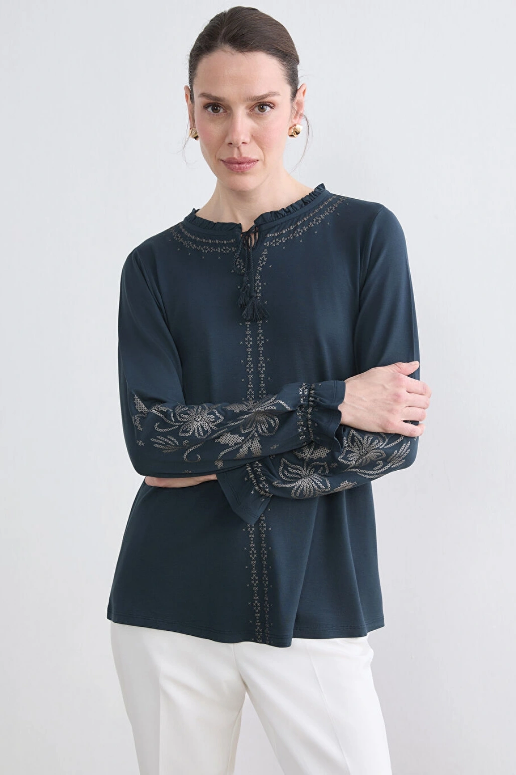 LCW Grace Lacivert Bağlama Yaka Fırfırlı Desenli Bluz