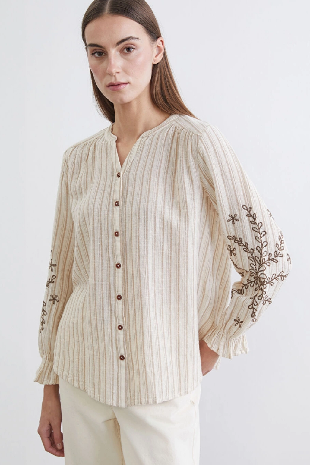 LCW Grace Kahverengi Kaçık Yaka Çizgili Keten Karışımlı Kadın Gömlek