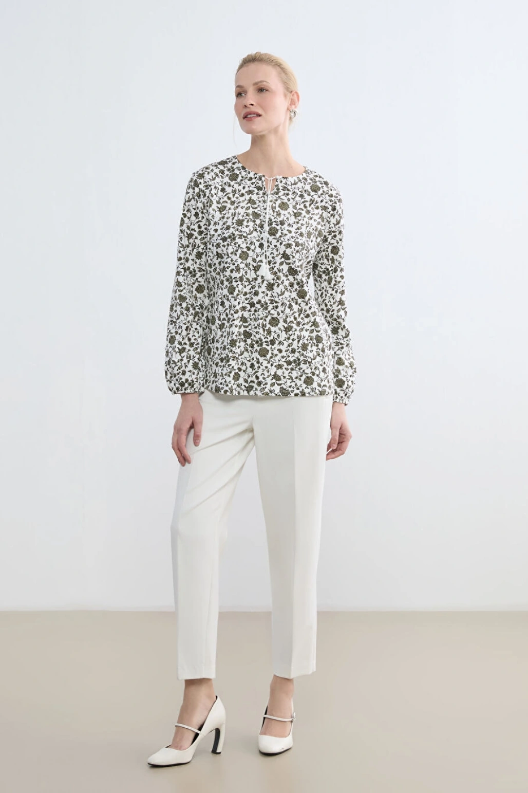 LCW Grace Yeşil Bağlamalı Yaka Çiçekli Bluz