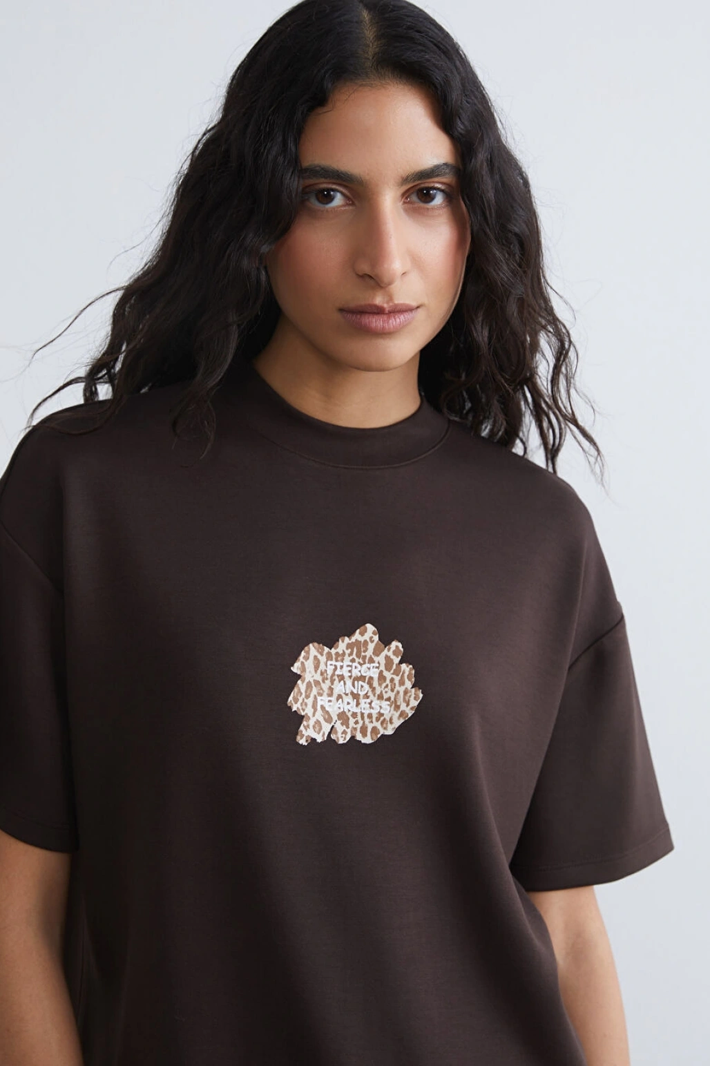 LCW Modest Kahverengi Bisiklet Yaka Baskılı Kadın Tişört