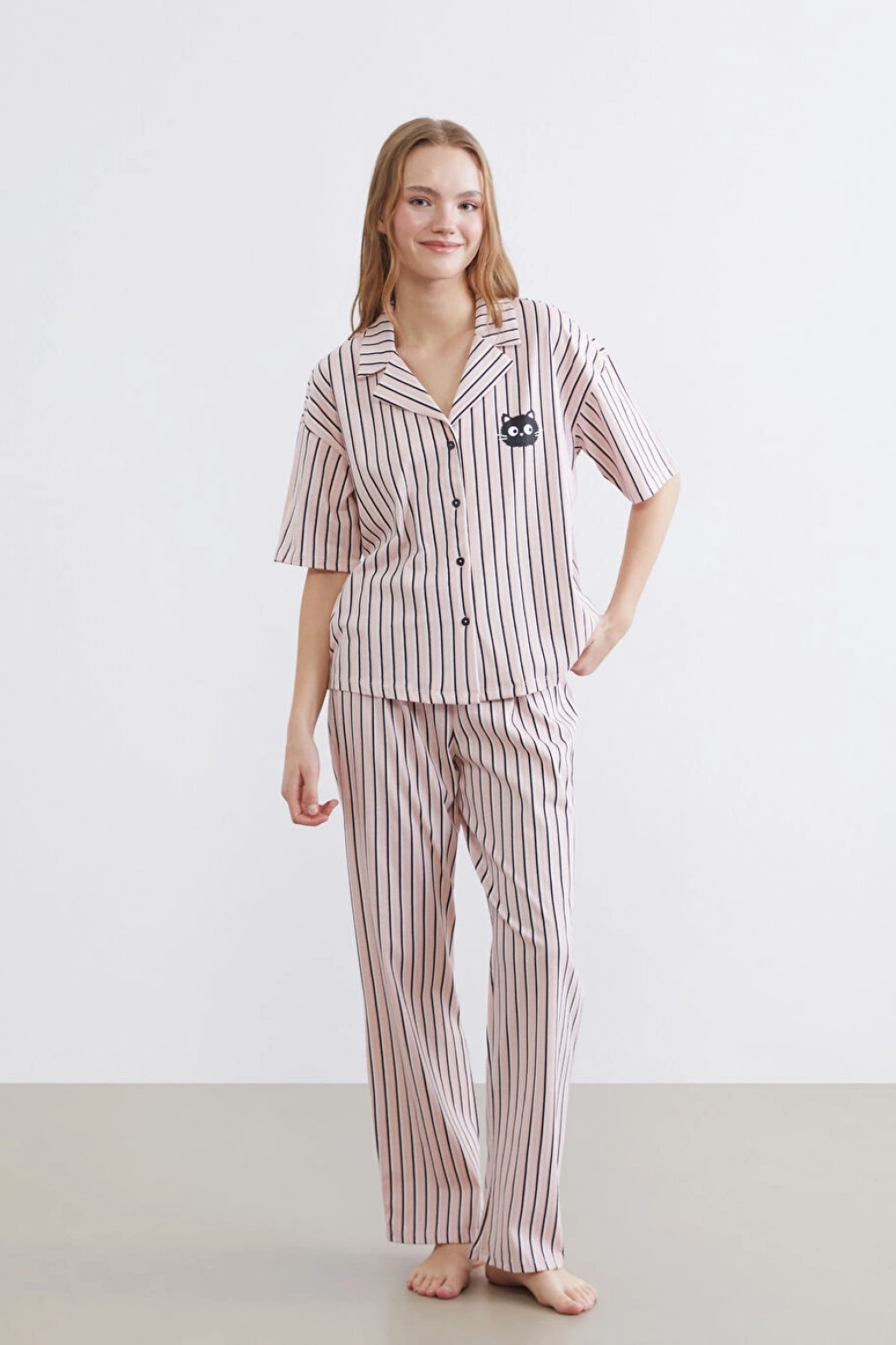 LCW Young Pembe Gömlek Yaka Çizgili Kadın Pijama Takım