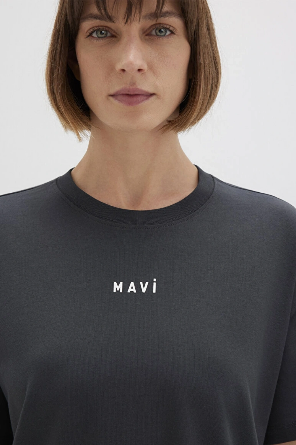 Mavi Logo Baskılı Antrasit Tişört