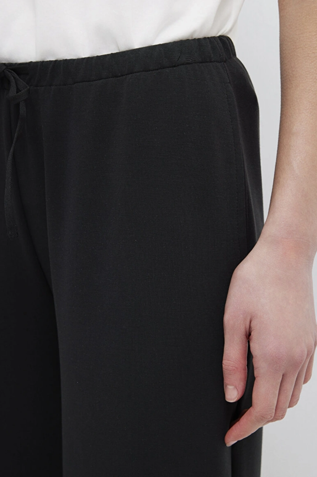 Geniş Paça Siyah Eşofman Altı