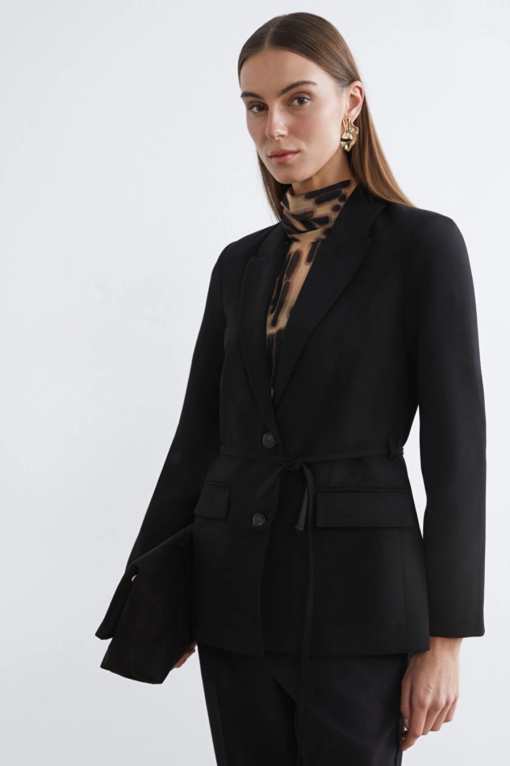 LCWAIKIKI Classic Siyah Beli Kuşaklı Kadın Blazer Ceket