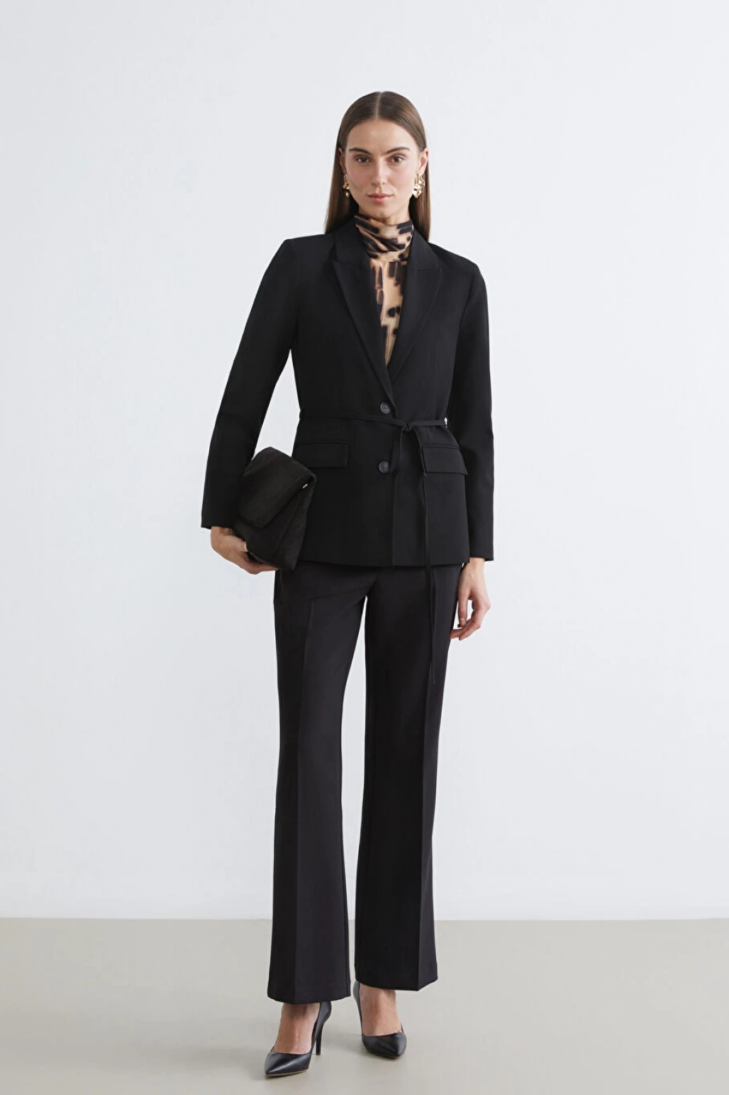 LCWAIKIKI Classic Siyah Beli Kuşaklı Kadın Blazer Ceket