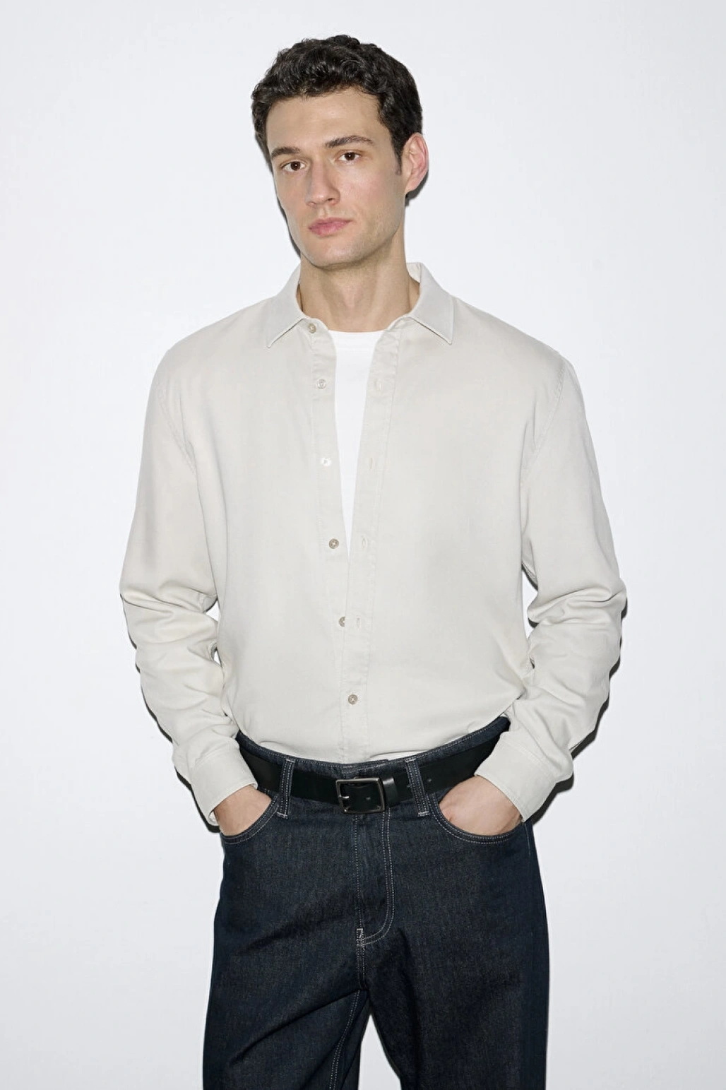 Mavi nin erkek koleksiyonundan Bej Gömlek.