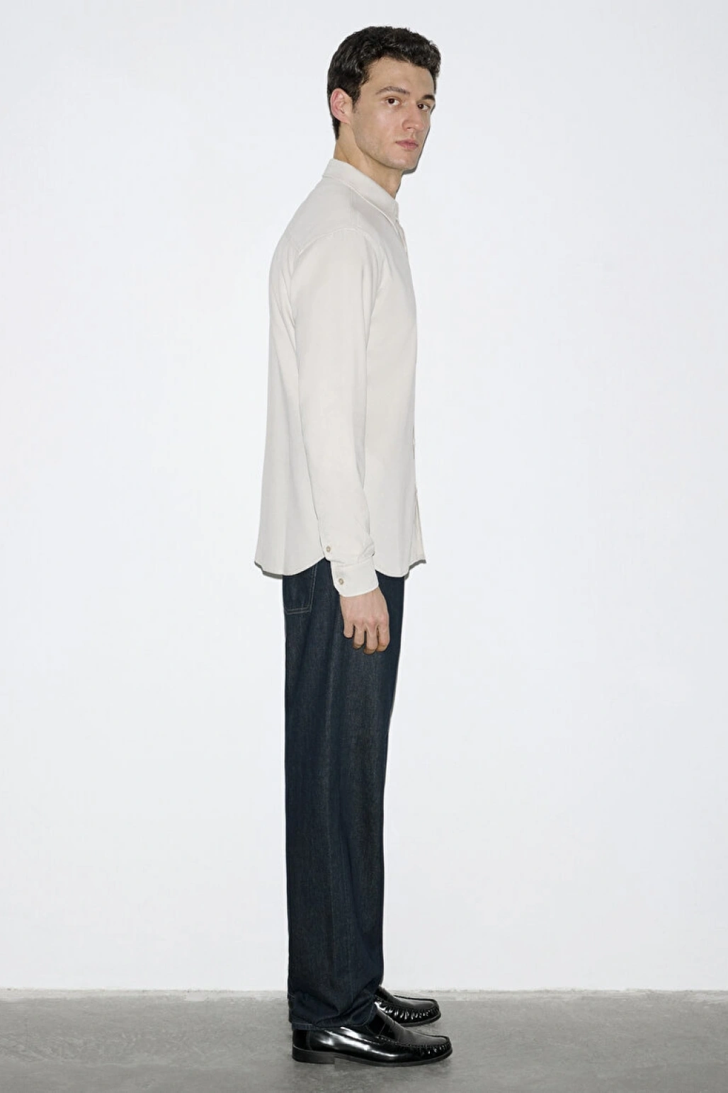 Mavi nin erkek koleksiyonundan Bej Gömlek.