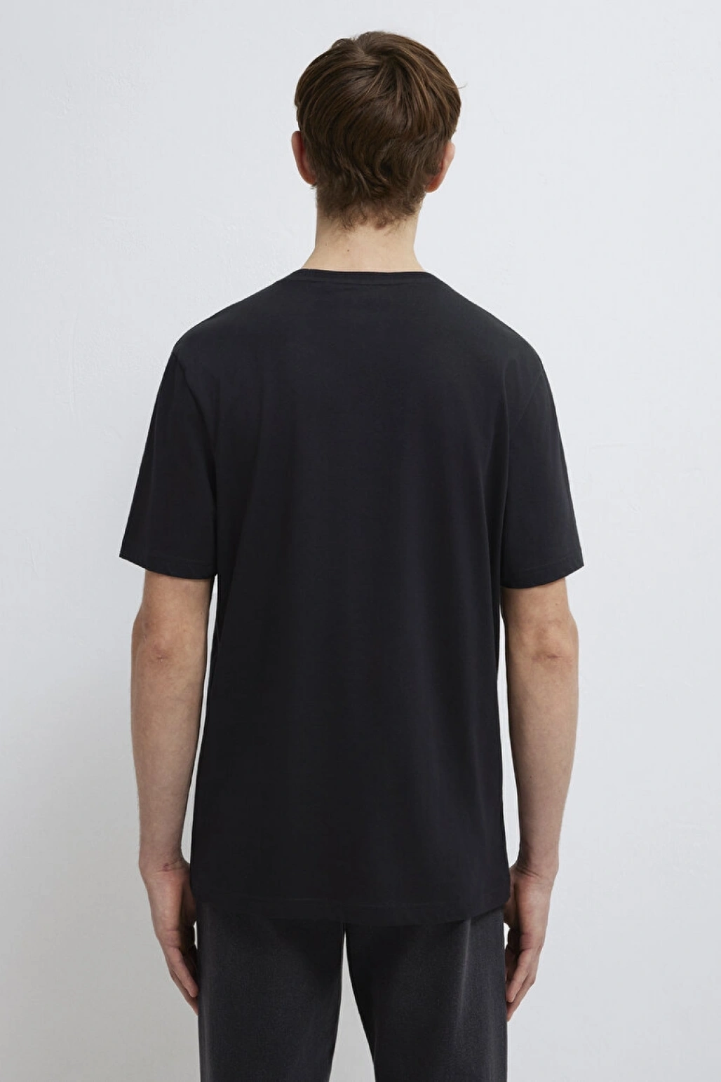 Mavi Logo Baskılı Siyah Tişört