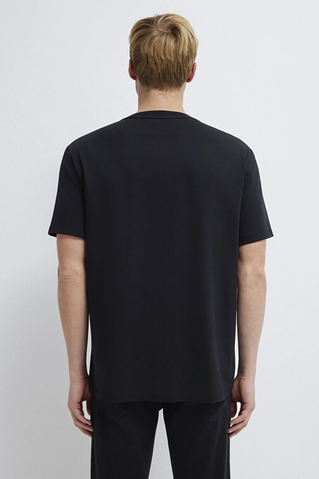 Mavi Black Reflektörlü Siyah Tişört