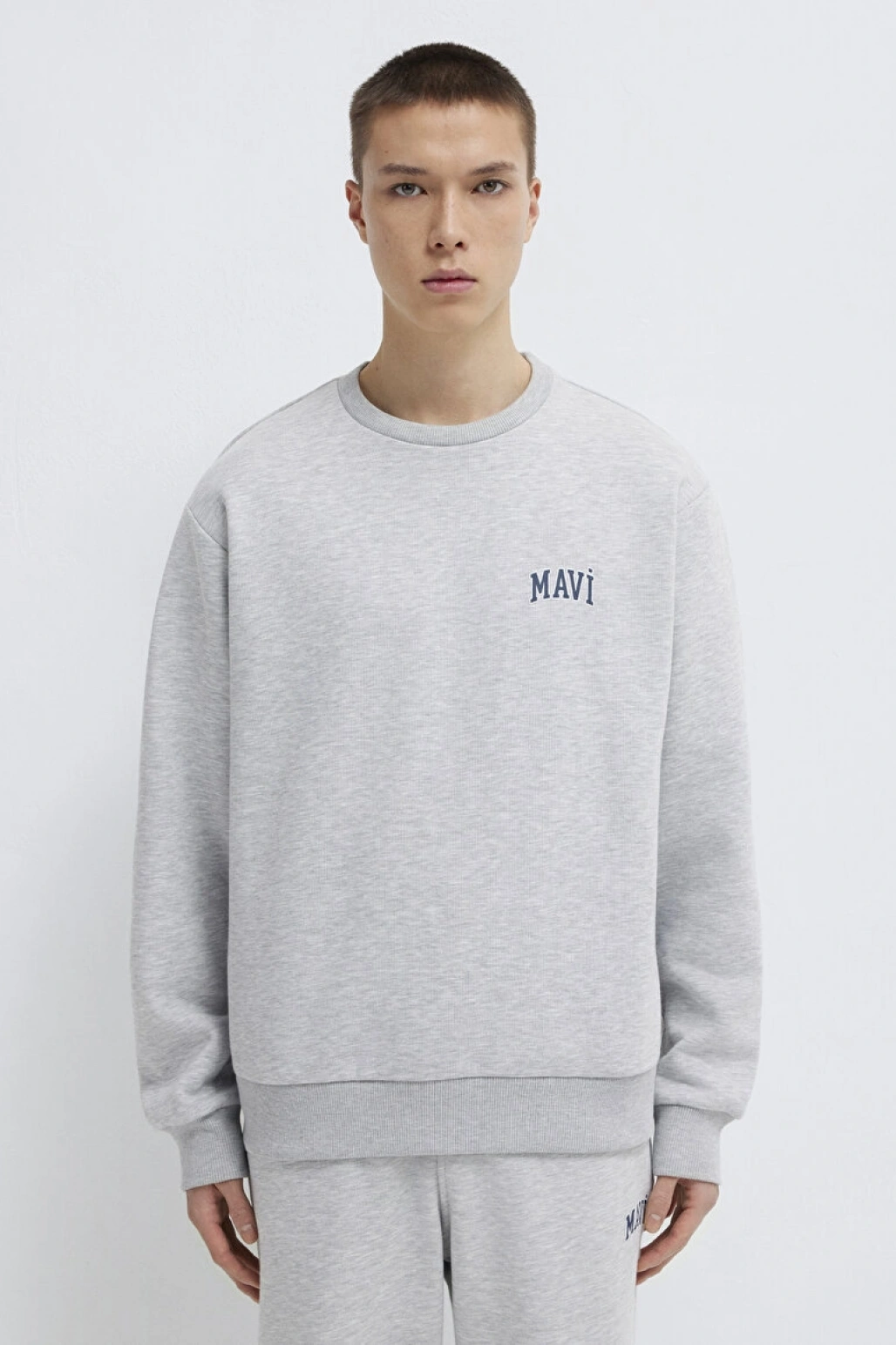 Mavi Logo Baskılı Gri Sweatshirt