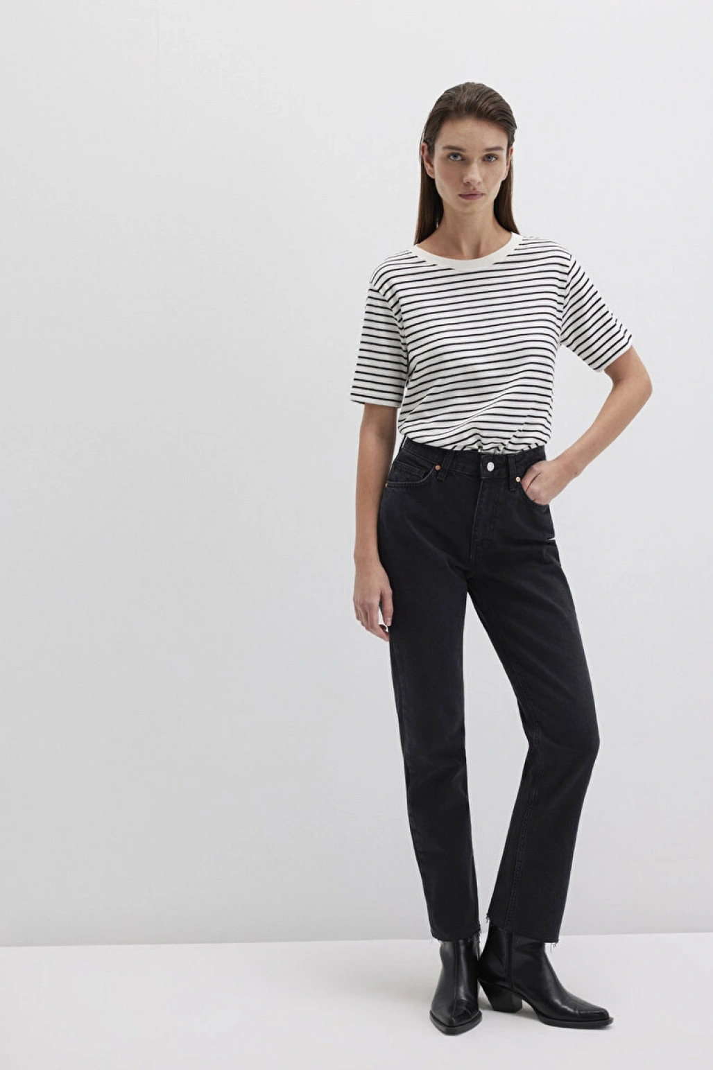 MAVİ Siyah Çizgili Tişört