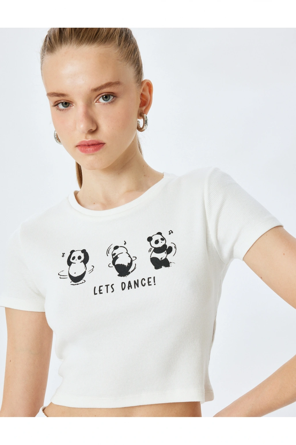 Koton Panda Baskılı Kısa Kollu Slim Fit Crop Tişört