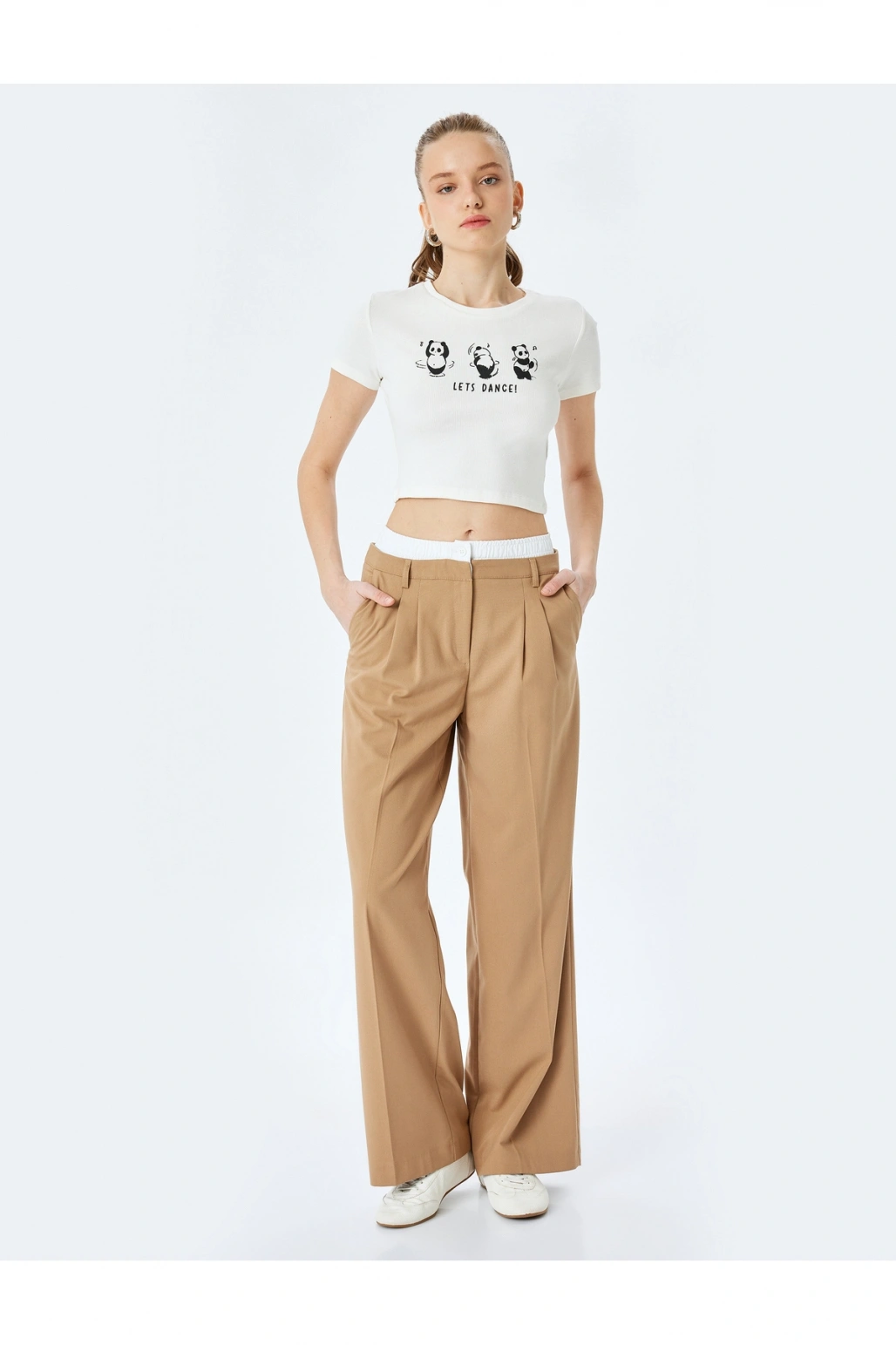 Koton Panda Baskılı Kısa Kollu Slim Fit Crop Tişört