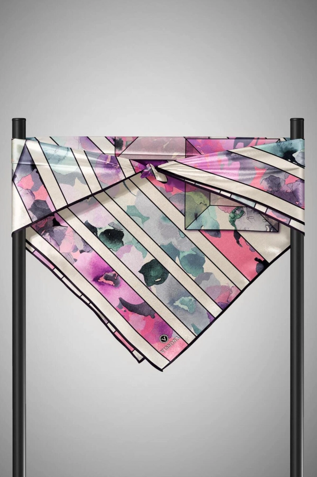 Vissona %100 Twill İpek Bahar Çiçekleri Desenli Lila - Su Yeşili Renkli 90x90 Eşarp Kenar Dikiş Şekli El Dik