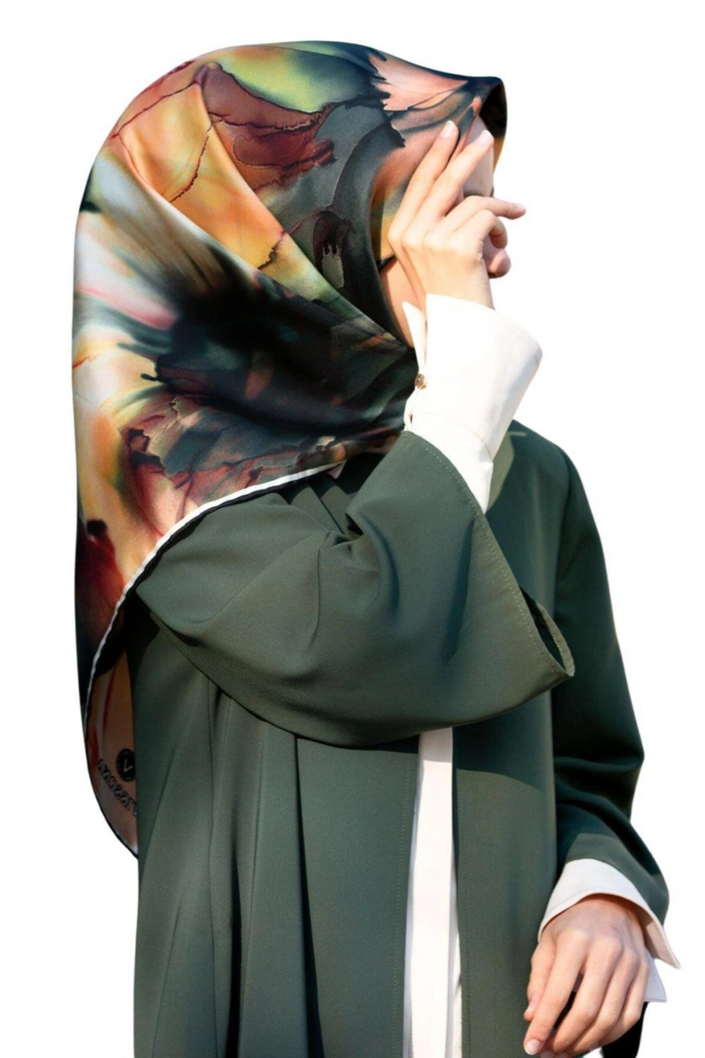 Vissona %100 Twill İpek Batik Çiçek Desenli Zümrüt Yeşili - Hardal Renkli 90x90 Eşarp Kenar Dikiş Şekli