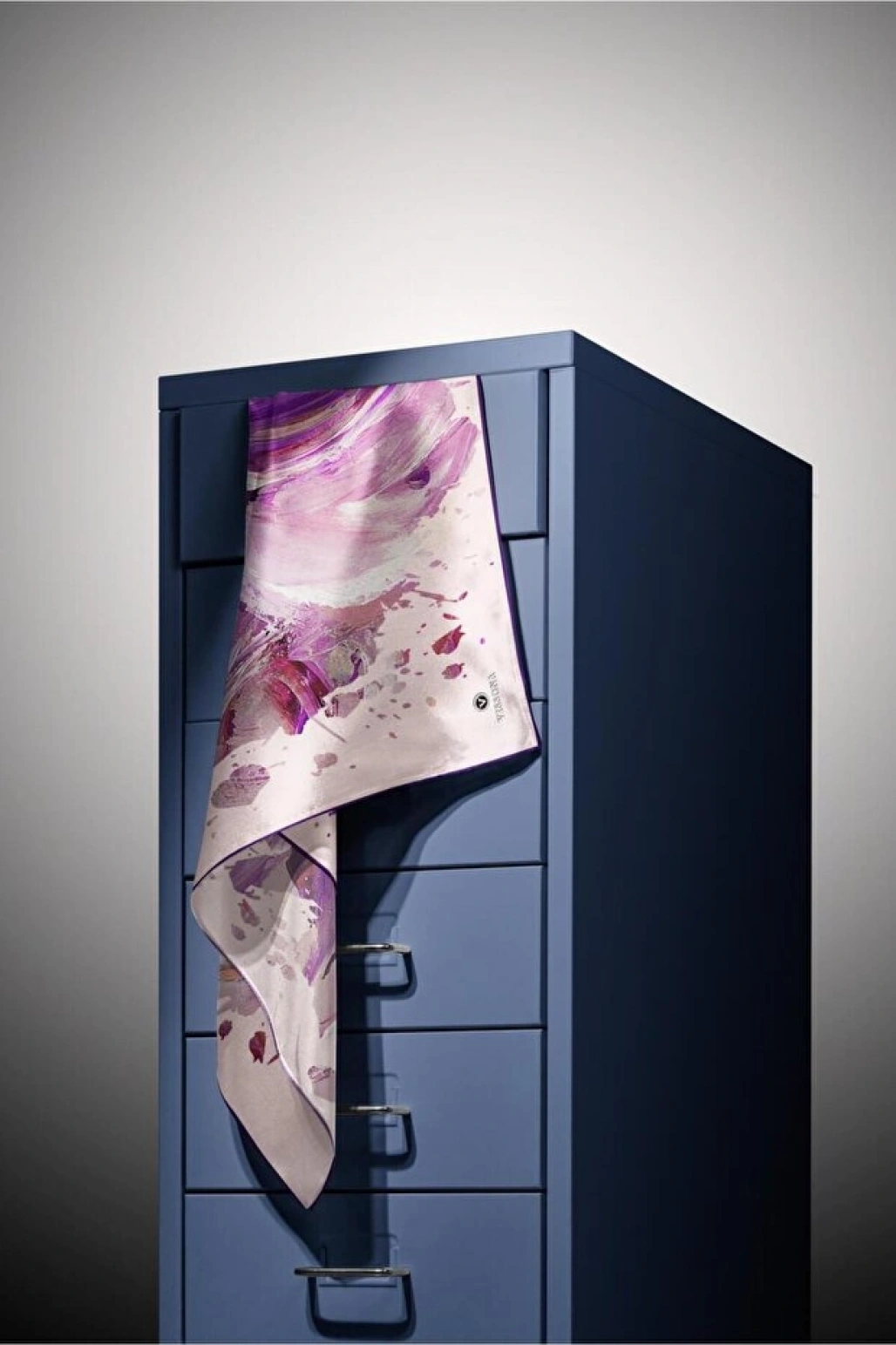 Vissona %100 Twill İpek Fırça Darbesi Desenli Mor - Pembe Renkli 90x90 Eşarp Dikim Şekli : El Dikişi