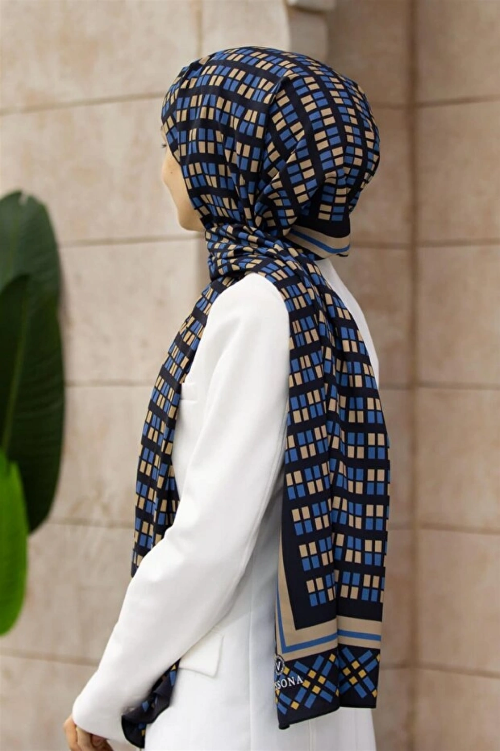 Vissona LÜKS MEDİNE İPEĞİ KARE DESENLİ İNDİGO RENKLİ 75X195 KIRIŞMAZ ŞAL MOSS KREP DİKİŞ TİPİ İTALYAN DİKİŞ