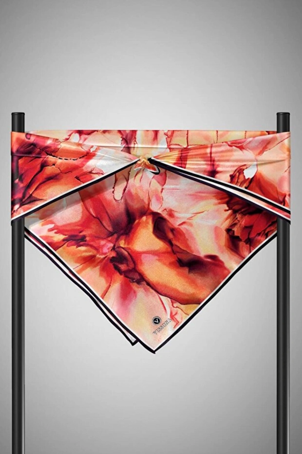 Vissona %100 Twill İpek Batik Çiçek Desenli Hardal - Kırmızı Renkli 90x90 Eşarp Kenar Dikiş Şekli El Dikişli