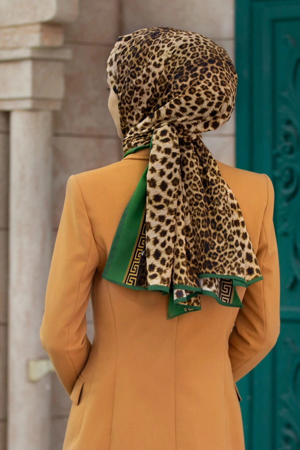 LÜKS MEDİNE BAROK BARDÜRLÜ LEOPAR DESENLİ HARDAL - ZÜMRÜT YEŞİLİ RENKLİ 75X195 KIRIŞMAZ ŞAL MOSS KRE