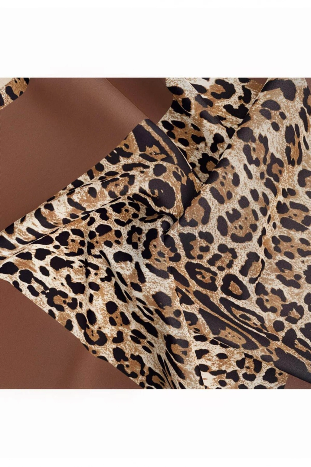 Vissona %100 Twill İpek Leopar Desenli Sütlü Kahve Renkli 90x90 Eşarp Dikim Şekli : El Dikişi