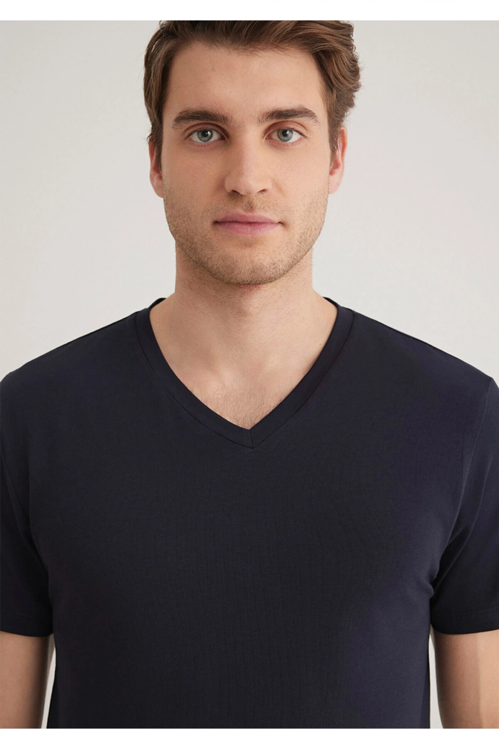 Mavi Stretch V Yaka Lacivert Basic Tişört Fitted / Vücuda Oturan Kesim