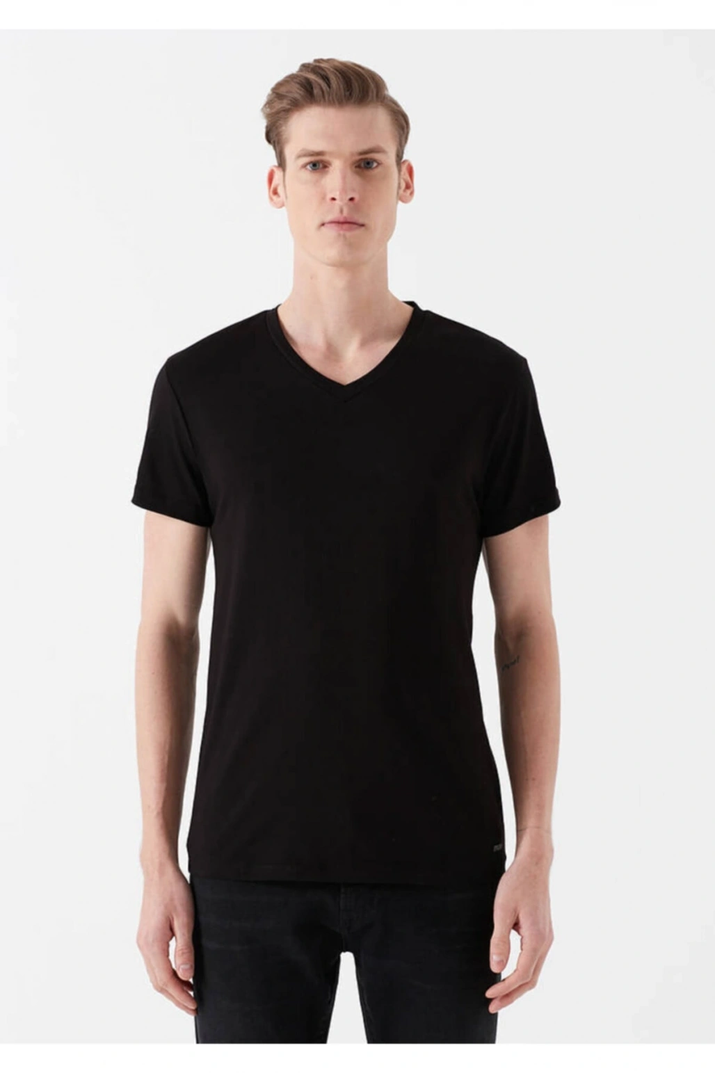 MAVİ STRETCH V YAKA TİŞÖRT Siyah,