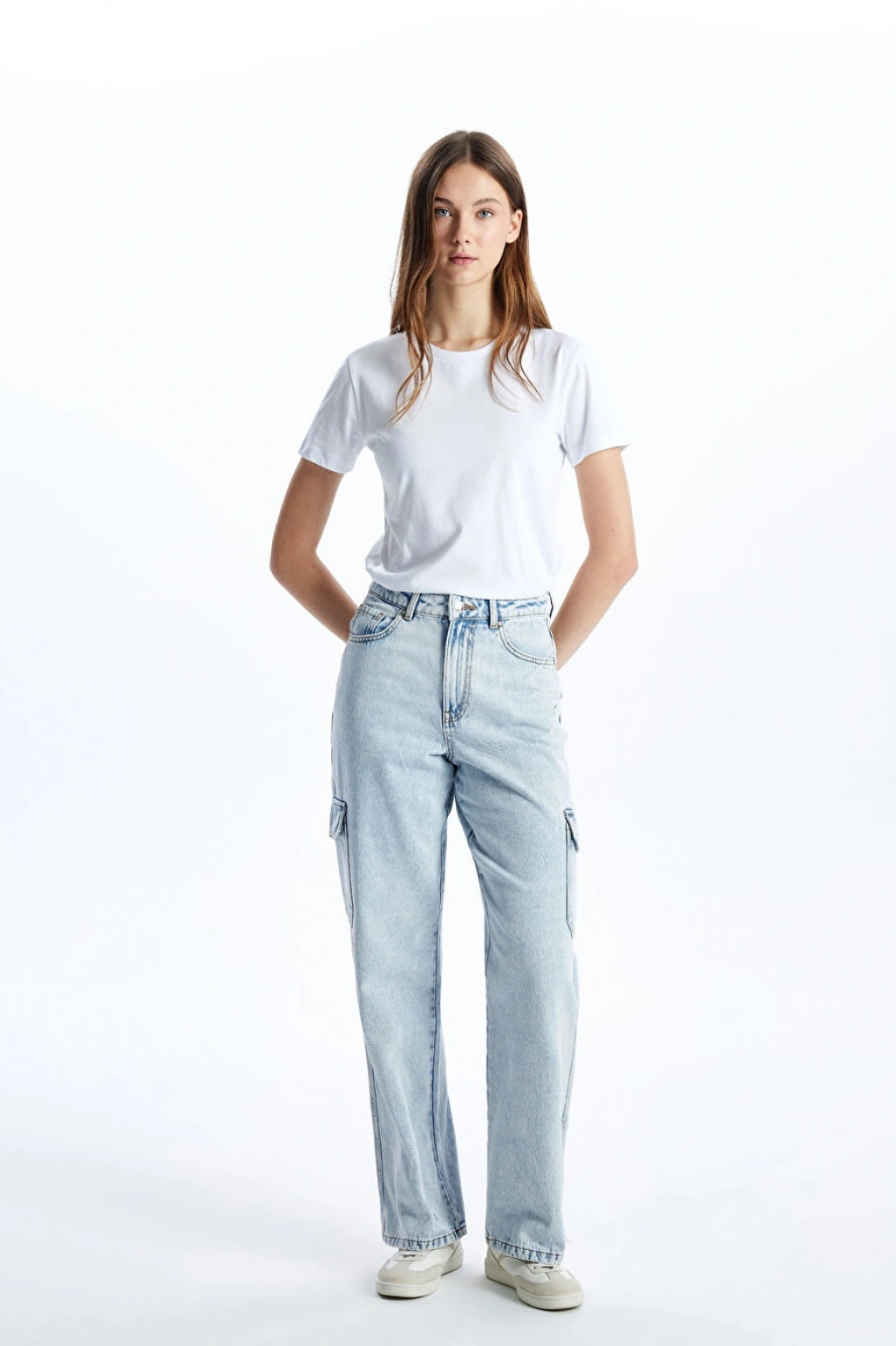 XSIDE Beyaz LC Waikiki Bisiklet Yaka Kadın Tişört