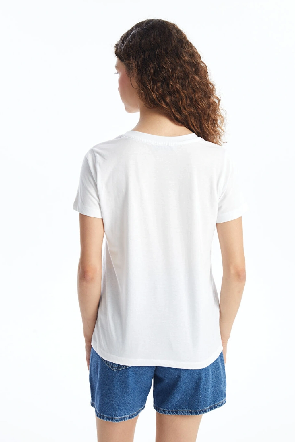 LCW Vision Beyaz Bisiklet Yaka Düz Kısa Kollu Kadın Tişört