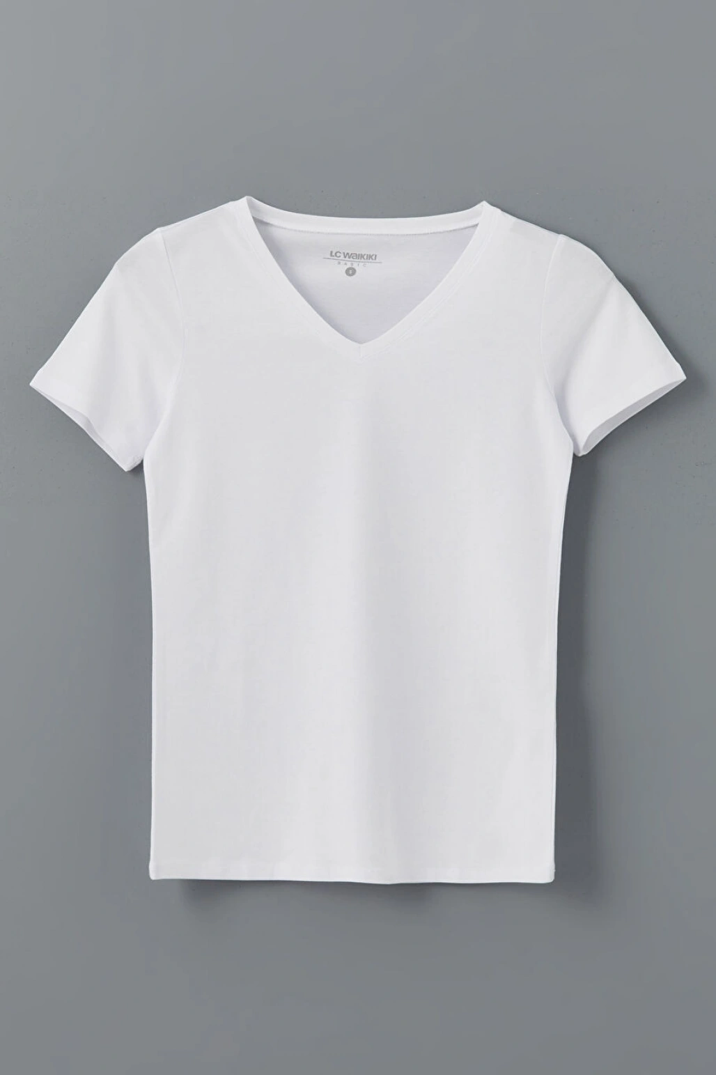 LCWAIKIKI Classic Beyaz V Yaka Kadın Tişört