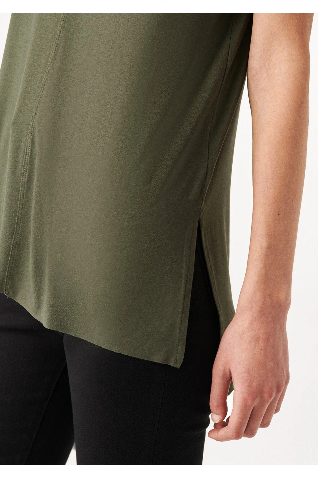 V Yaka Haki Basic Tişört Loose Fit / Bol Rahat Kesim