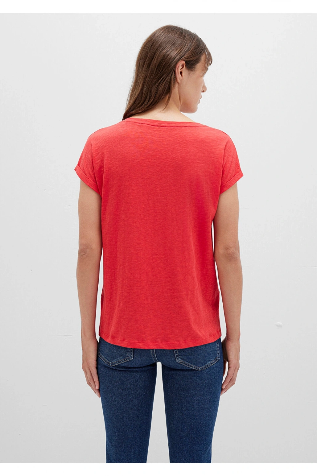 Mavi V Yaka Kırmızı Basic Tişört Loose Fit / Bol Rahat Kesim