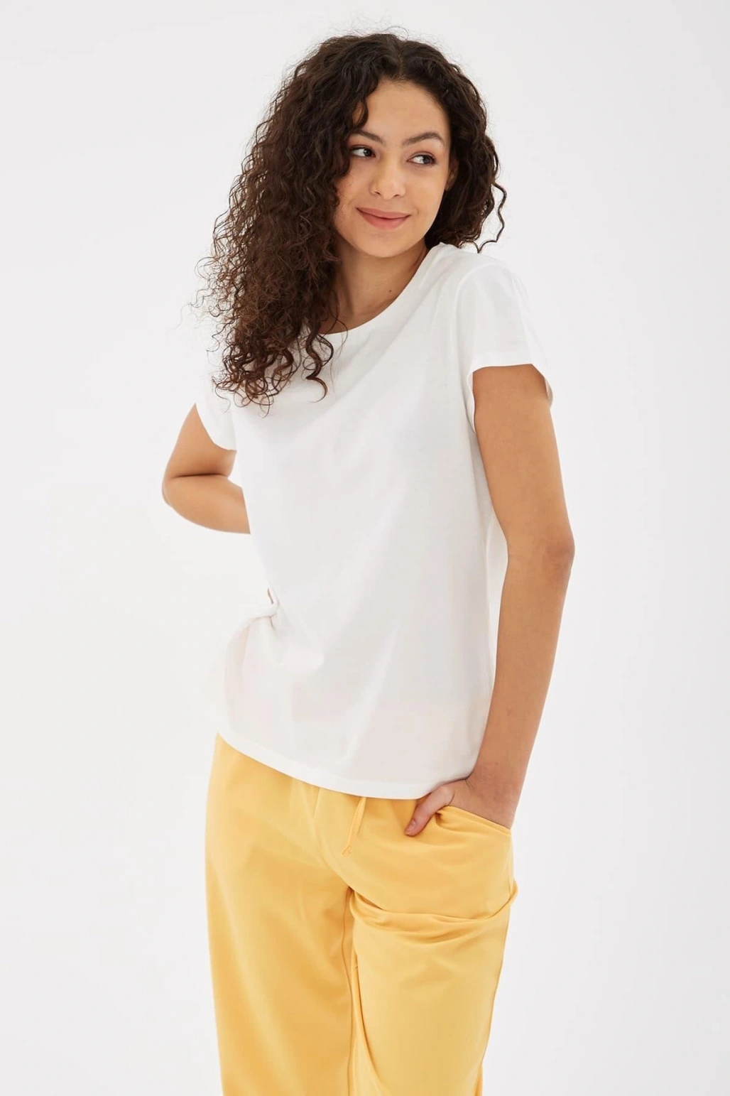 Fashion Friends Bisiklet Yaka %100 Pamuklu Tişört Beyaz