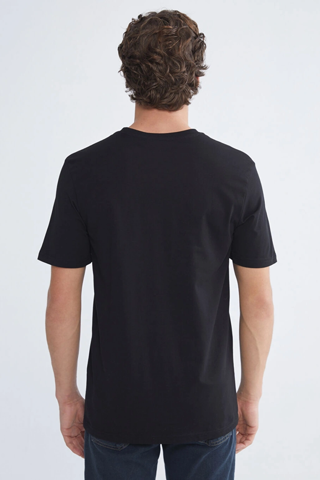 LCWAIKIKI Classic Siyah Bisiklet Yaka Baskılı Penye Erkek Tişört