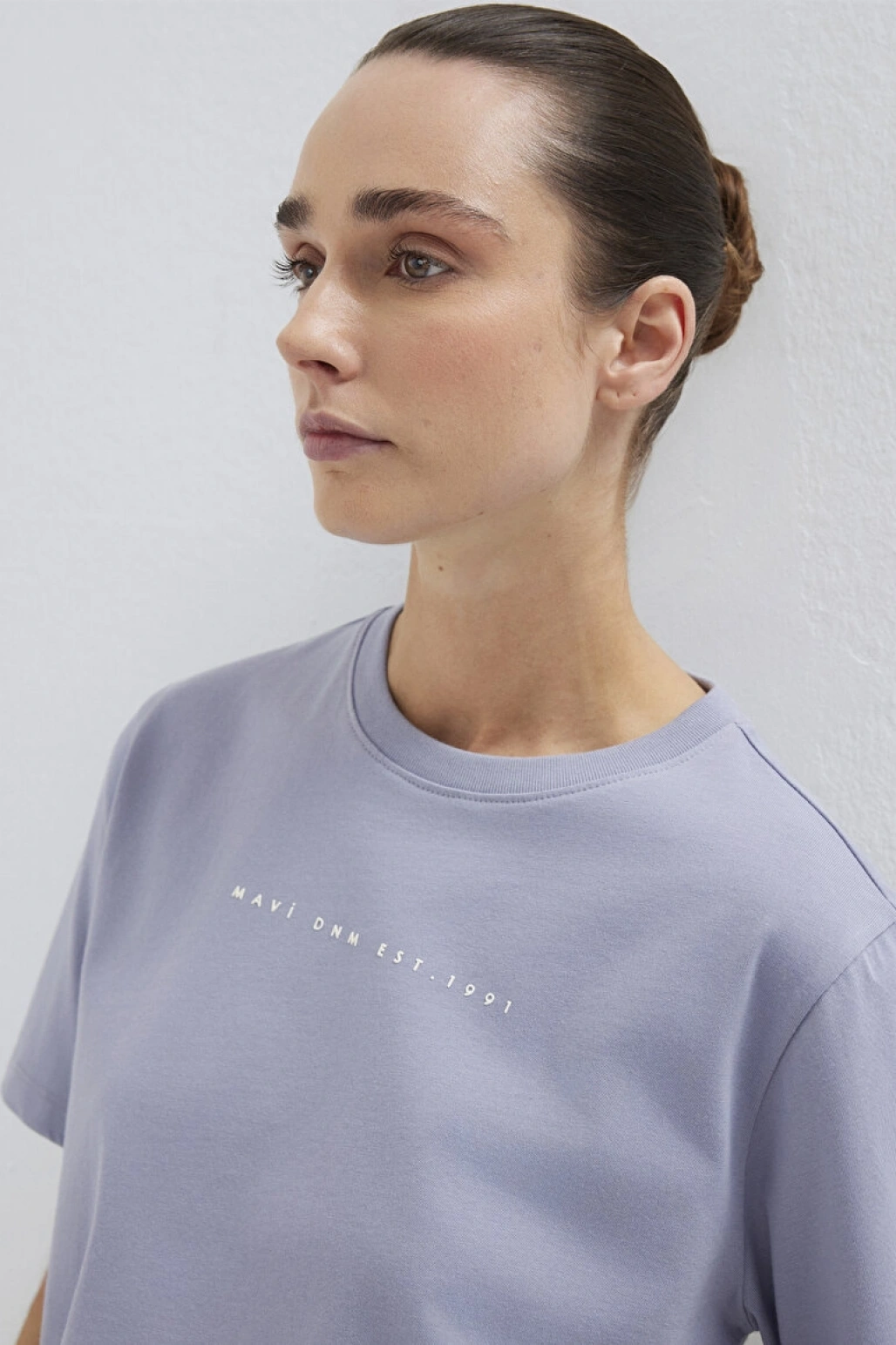 MAVİ BASKILI TİŞÖRT