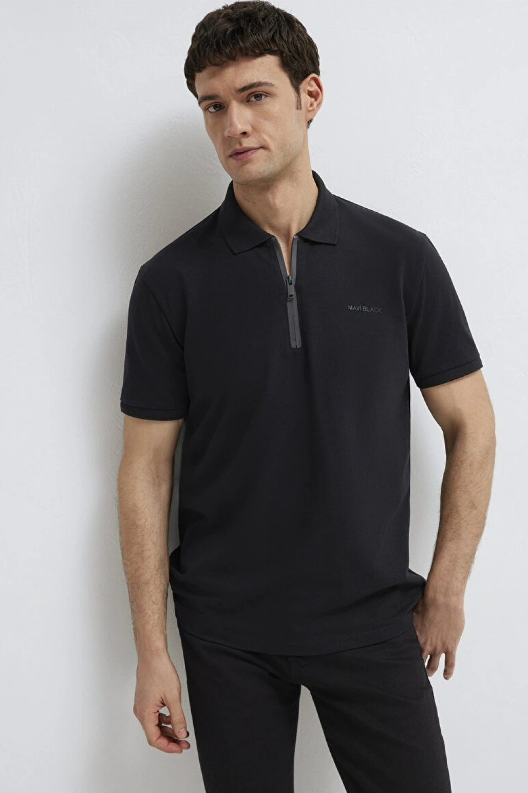 MAVİ YARIM FERMUARLI POLO TİŞÖRT Siyah