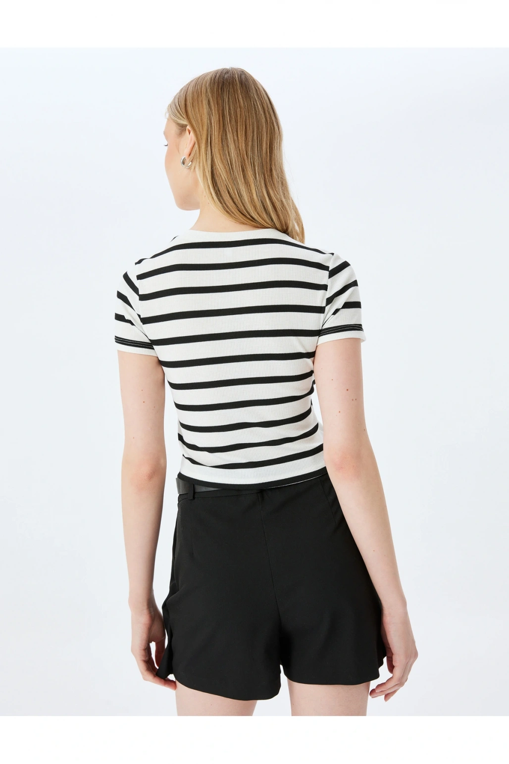 Basic Çizgili Bisiklet Yaka Kısa Kollu Kaşkorse Slim Fit Kadın Tişört