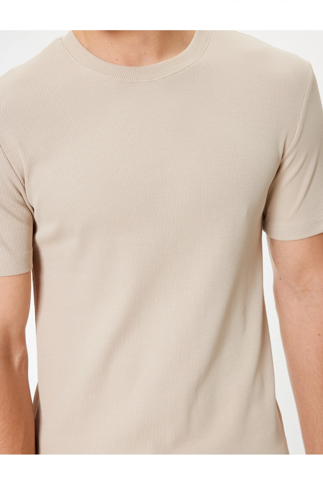 Basic Kısa Kollu Bisiklet Yaka Slim Fit Tişört