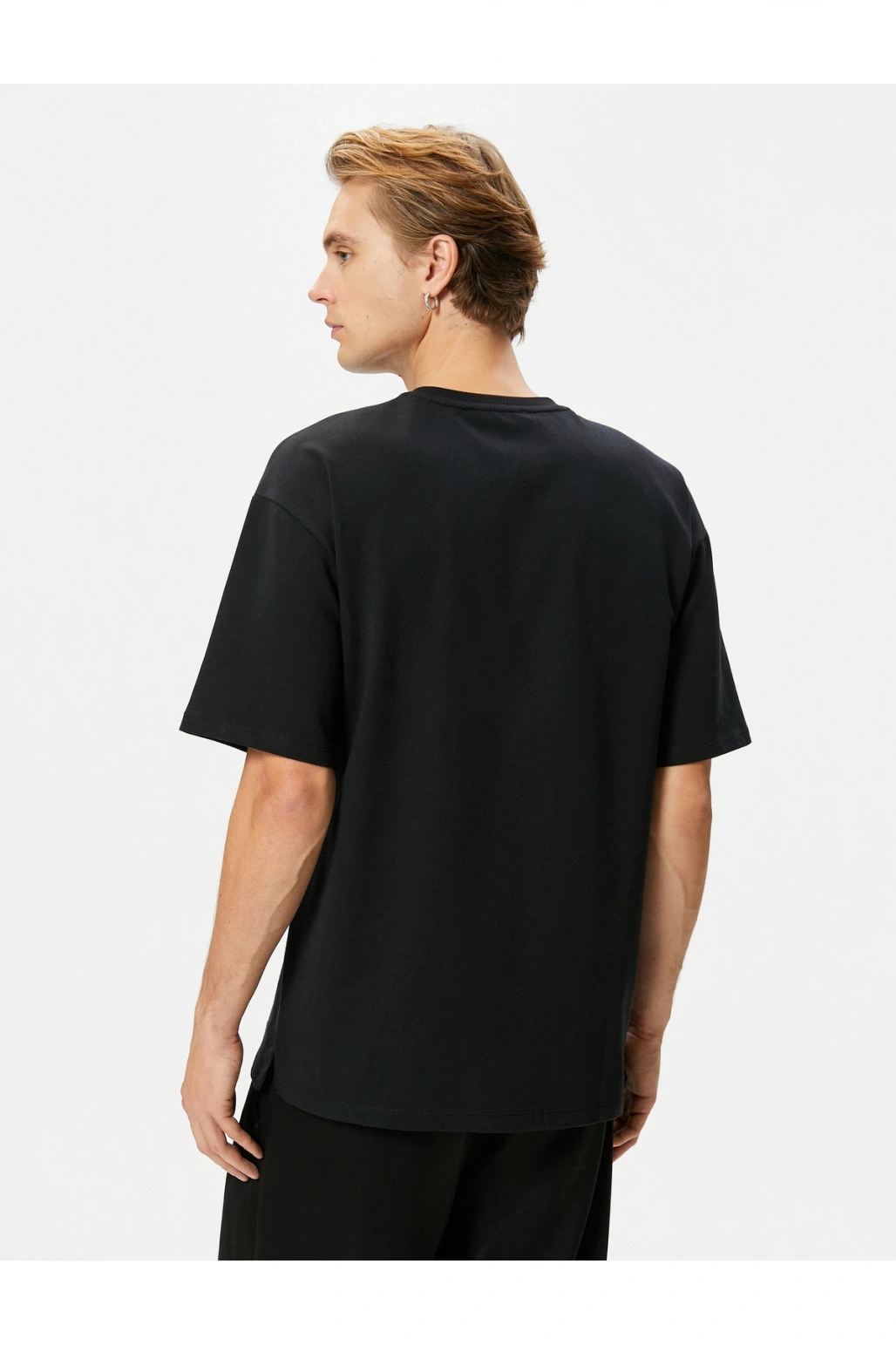 Basic Oversize Tişört Bisiklet Yaka Düşük Omuzlu Kısa Kollu Pamuklu